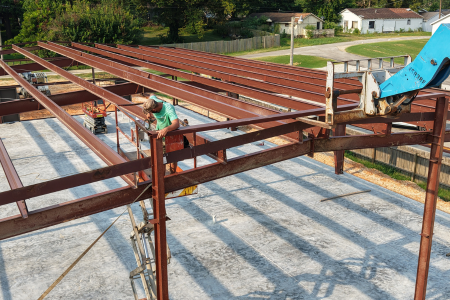 steel workshop erection