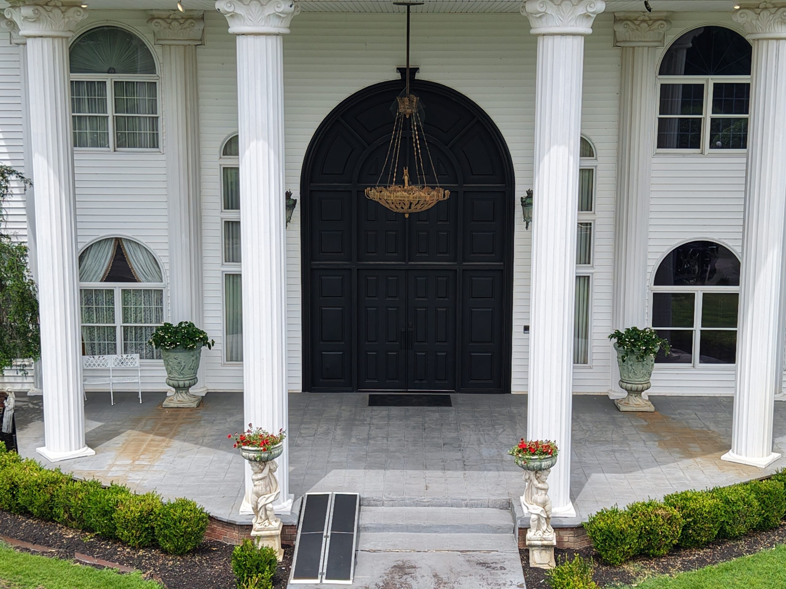 historic home front porch
